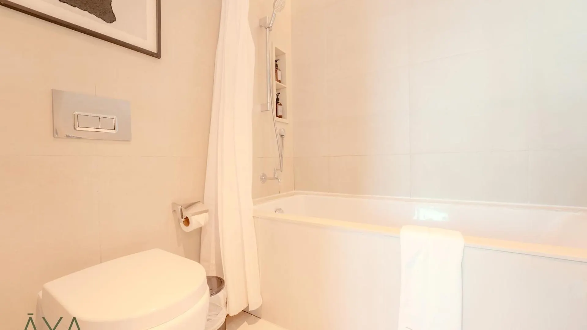 Luxury Beachfront 1Br Jumeirah Gate Tower 1 By Aya Boutique Dubaj Apartmán